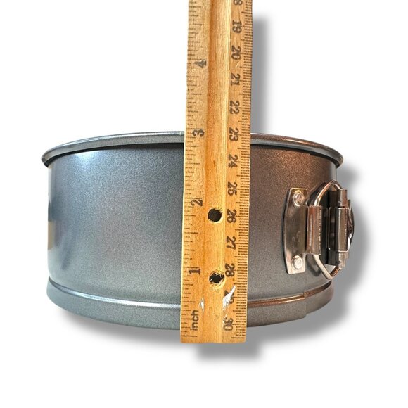 Instant Pot Non-Stick Springform Cake Pan 7” Round Baking Pan With Removable Bot - Picture 9 of 9